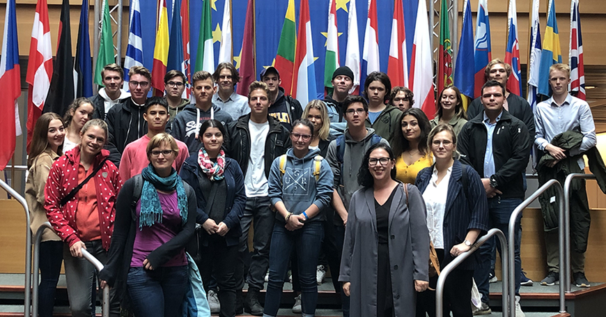 Skrapans elever, EU-parlamentet i Strasbourg